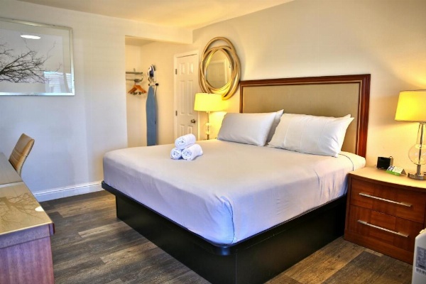 Travelodge by Wyndham Crescent City image 29