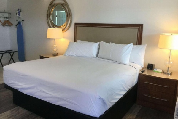 Travelodge by Wyndham Crescent City image 30