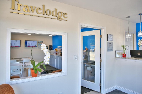 Travelodge by Wyndham Crescent City image 4